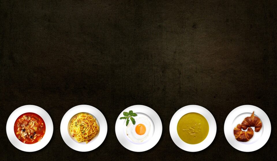 Travel and Enjoy Delicious Foods