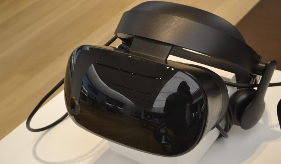 AI Wearable Projectors of the Future