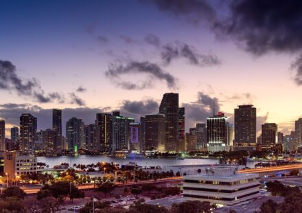 352 area code florida