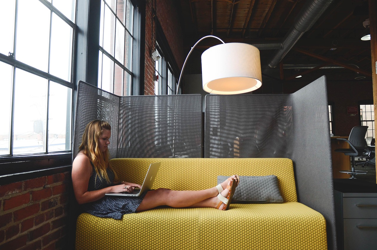 What is Business Casual? Dress Smart, Save Money