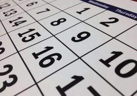 calendar with 6 weeks marked