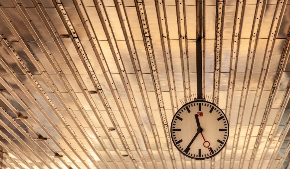 clock showing past time
