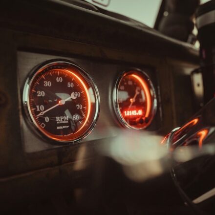 freelancer invoicing software dashboard