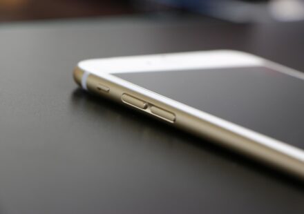 iPhone status bar TFW