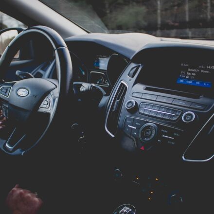 Tesla Cybertruck steering wheel
